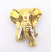 Gold elephant brooch/pendant,