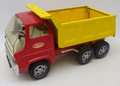 Tonka tin plate tipper truck, L34cm Condition Report <a href='//www.