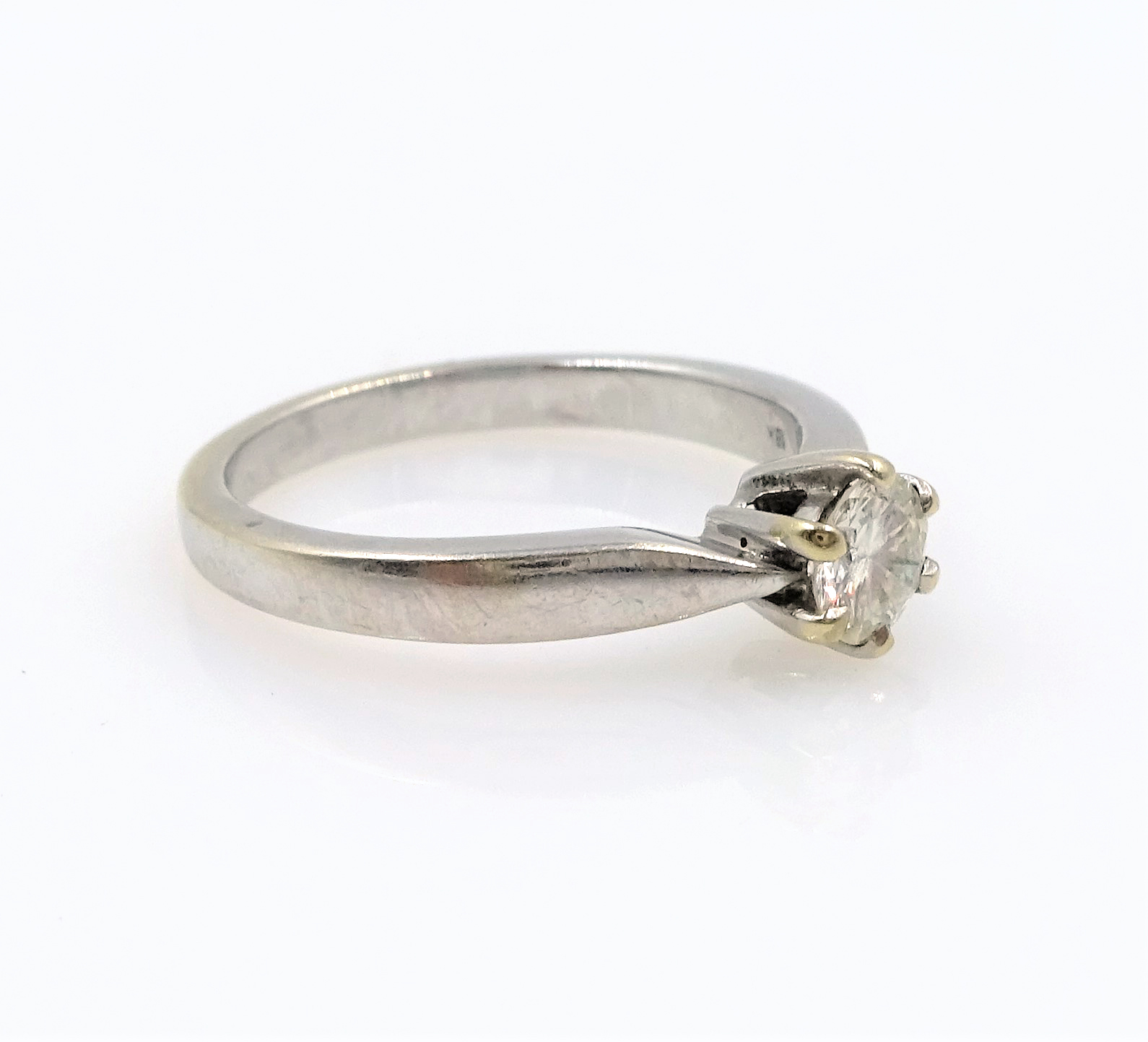 White gold single stone round brilliant cut diamond ring hallmarked 18ct approx 0. - Image 2 of 5