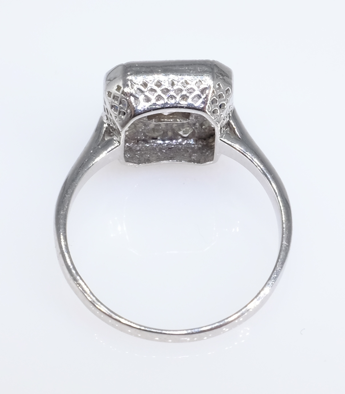 Art Deco design old cut diamond and sapphire white gold ring stamped 18ct Condition - Image 5 of 5