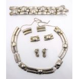 Taxco Mexican silver suite of jewellery stamped 925 approx 10oz Condition Report