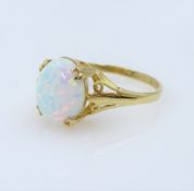 9ct gold opal ring hallmarked Condition Report Size O, approx 1.