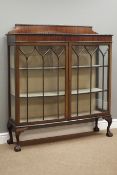 Early 20th century mahogany display cabinet, bow front with gadroon moulding,