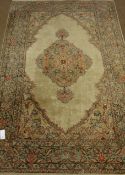 Turkish Kayseri rug, with floral medallion and repeating border,