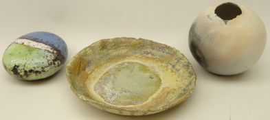 Smoke fired egg shell style vessel impressed 'E' to base,