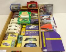 Collection of thirty diecast model vehicles including; Corgi 'Classic Vehicles',