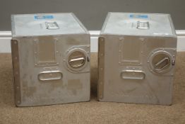 Pair Qatar Airways aluminium food containers Condition Report <a href='//www.