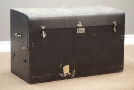 20th century 'Brexton' car trunk with fitted interior, chromed handles and fittings, W92cm, H57cm,