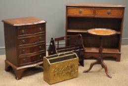 Regency style mahogany chest of four drawers, bow front, bracket feet, (W41cm, H62cm, D36cm),