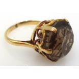 9ct gold smoky quartz ring Condition Report Approx 9.