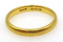 22ct gold wedding band approx 3.7gm Condition Report Size M-N<a href='//www.