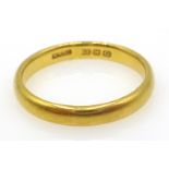 22ct gold wedding band approx 3.7gm Condition Report Size M-N<a href='//www.