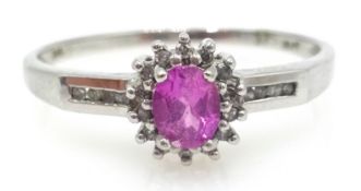 White gold pink stone ring ring stamped 375 Condition Report Approx 2.