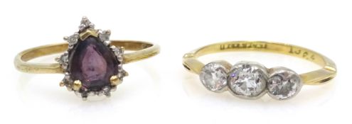 Three stone diamond gold ring stamped 18ct & Plat, diamonds 0.