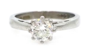 Platinum diamond solitaire ring, hallmarked, 0.