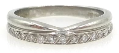 Platinum diamond half eternity/wedding ring hallmarked Condition Report size I-J 3.