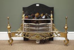 Electric 'Traditional Fires' serial number 001406, ornate shell moulded,