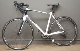 Giant Defy Aluxx road bike, Shimano front and rear mechs and shifters,