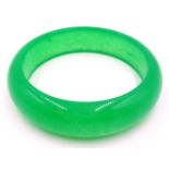 Green jade bangle Condition Report <a href='//www.davidduggleby.