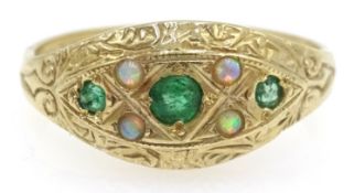 9ct gold emerald and opal ring hallmarked Condition Report size O 2gm<a