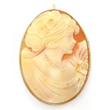 9ct gold Cameo Brooch halllmarked length 5.5cm Condition Report <a href='//www.