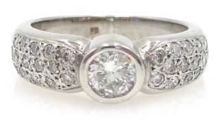 18ct white gold diamond ring, central diamond approx 0.5 carat, diamond shoulders 0.