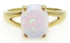 9ct gold single stone opal ring hallmarked Condition Report size N 2.