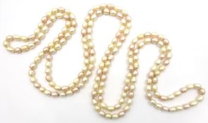 Long freshwater pearl necklace 180cm Condition Report <a href='//www.