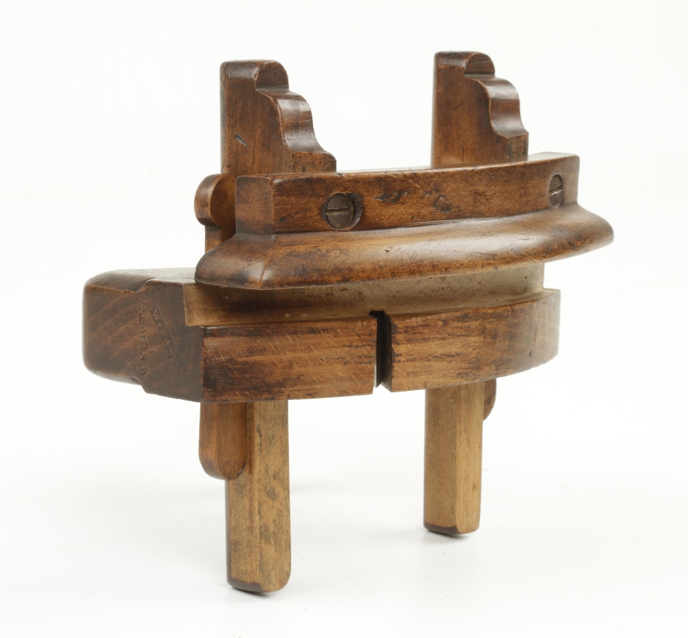 A craftsman made carriage builder's sharply compassed beech rebate plane with fence G+ - Image 4 of 4