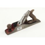 A RECORD T5 fore plane lacks side handle and cracks to handle G-