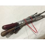 Five Yankee pump screwdrivers G