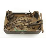 A box of tools inc thatchers needle G