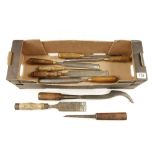 A lock mortice chisel and eight other chisels G+