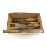 Nine paring chisels (some rust) G-