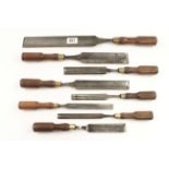 Eight pairing gouges with matching handle G+