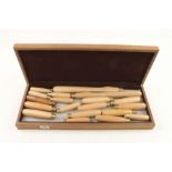 18 chisels handles in beech boxwood and ash G++