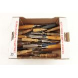 27 chisels and gouges G