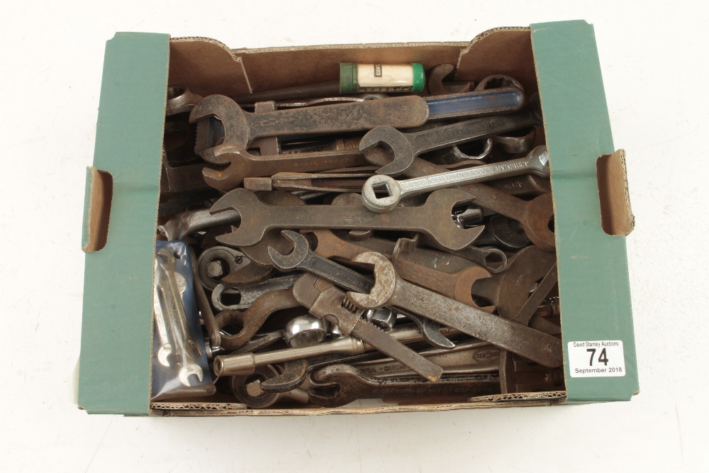 A quantity of spanners G