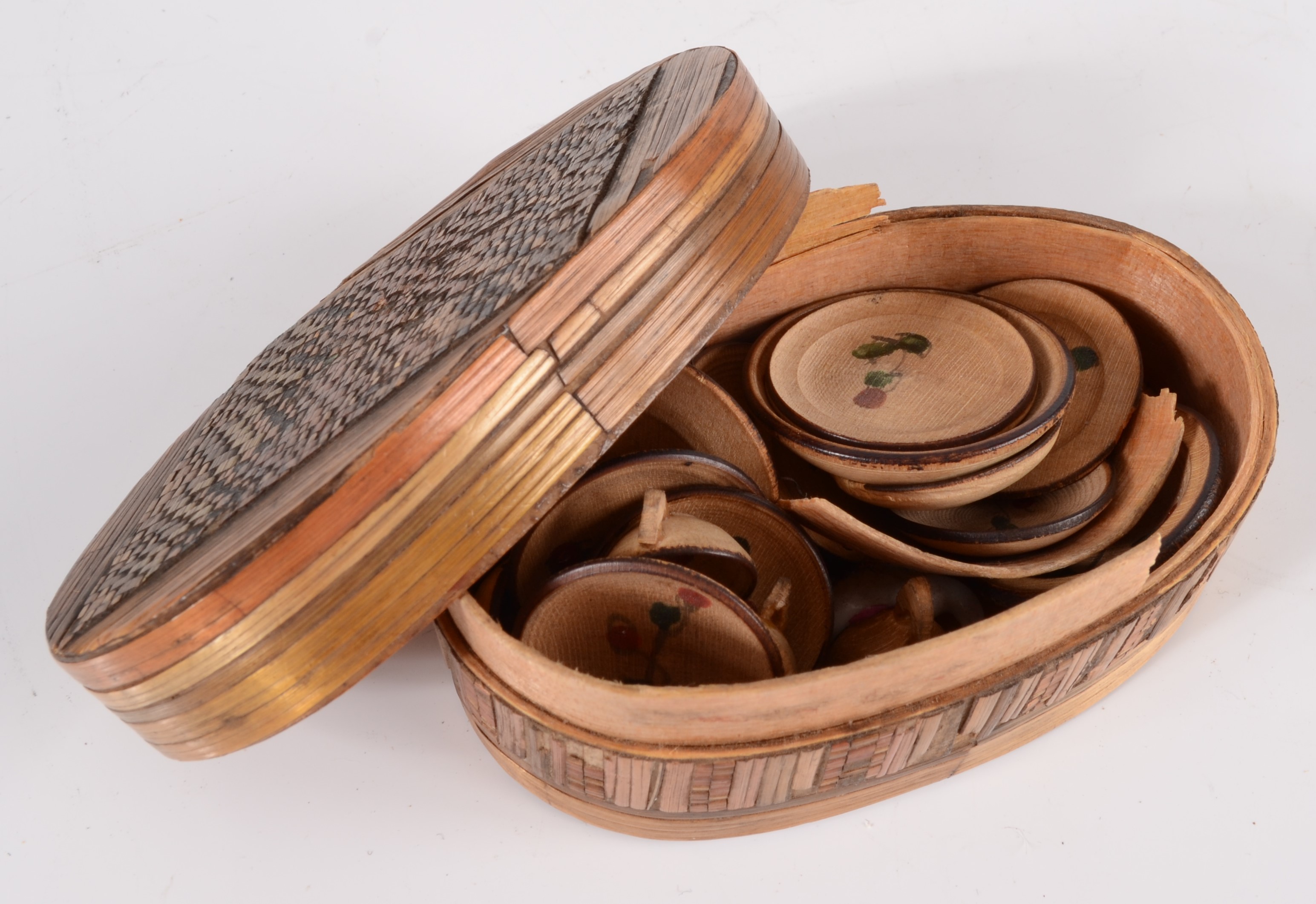 A prisoner of war oval straw work box, late 19th/early 20th century,