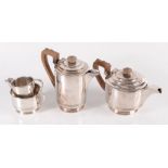 A Walker & Hall Sheffield silver plated four piece tea and coffee set, height of coffee pot 17.5cm.