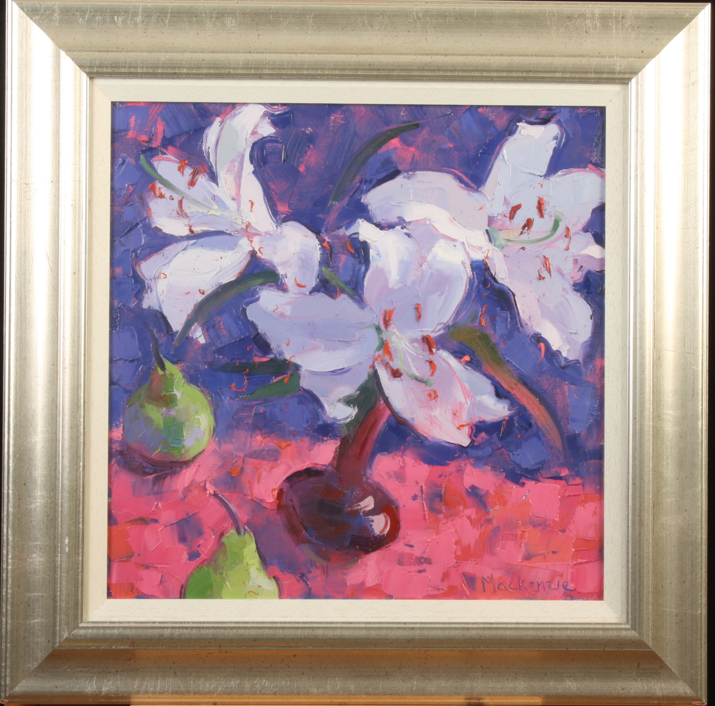 Jennifer MACKENZIE Lillies 1 Oil on canvas Signed Labels to the back 39 x 39cm - Image 2 of 2
