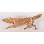 A 15ct gold brooch in the form of a gun dog, length 31cm, 1.8g.