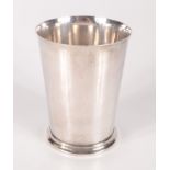 A Barton Bangalore Indian silver beaker in 17th century style, height 10cm, 145g.