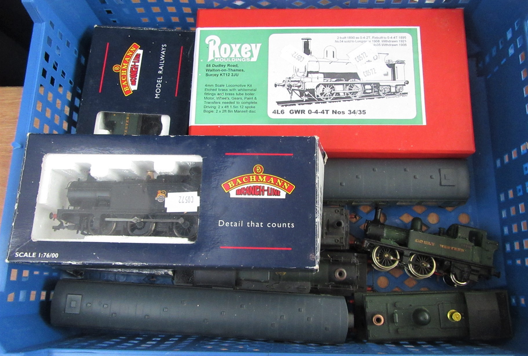 Two boxed Bachmann locomotives, four tank locomotives and a Roxey GWR 0-4-4 locomotive kit.