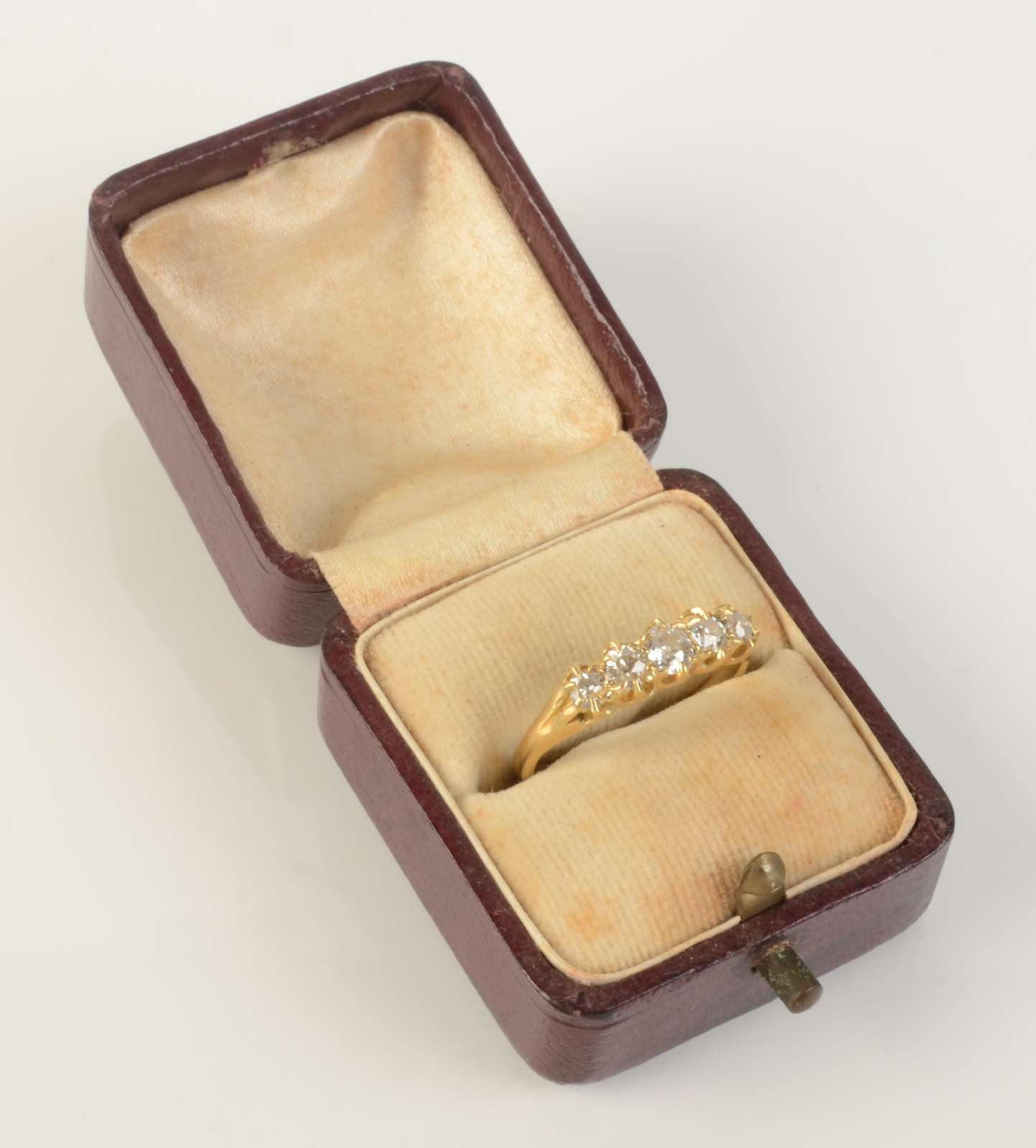 An 18ct gold five stone diamond ring, size P. - Image 2 of 2