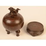 A Japanese inlaid bronze koro and stand, the cover surmounted by a dog of fo, height 16.