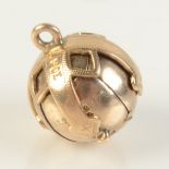 A 9ct gold mounted Masonic orb. Condition report: 6.3g.