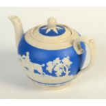 A Copeland blue and white teapot, early 20th century, decorated with a hunting scene, height 13.