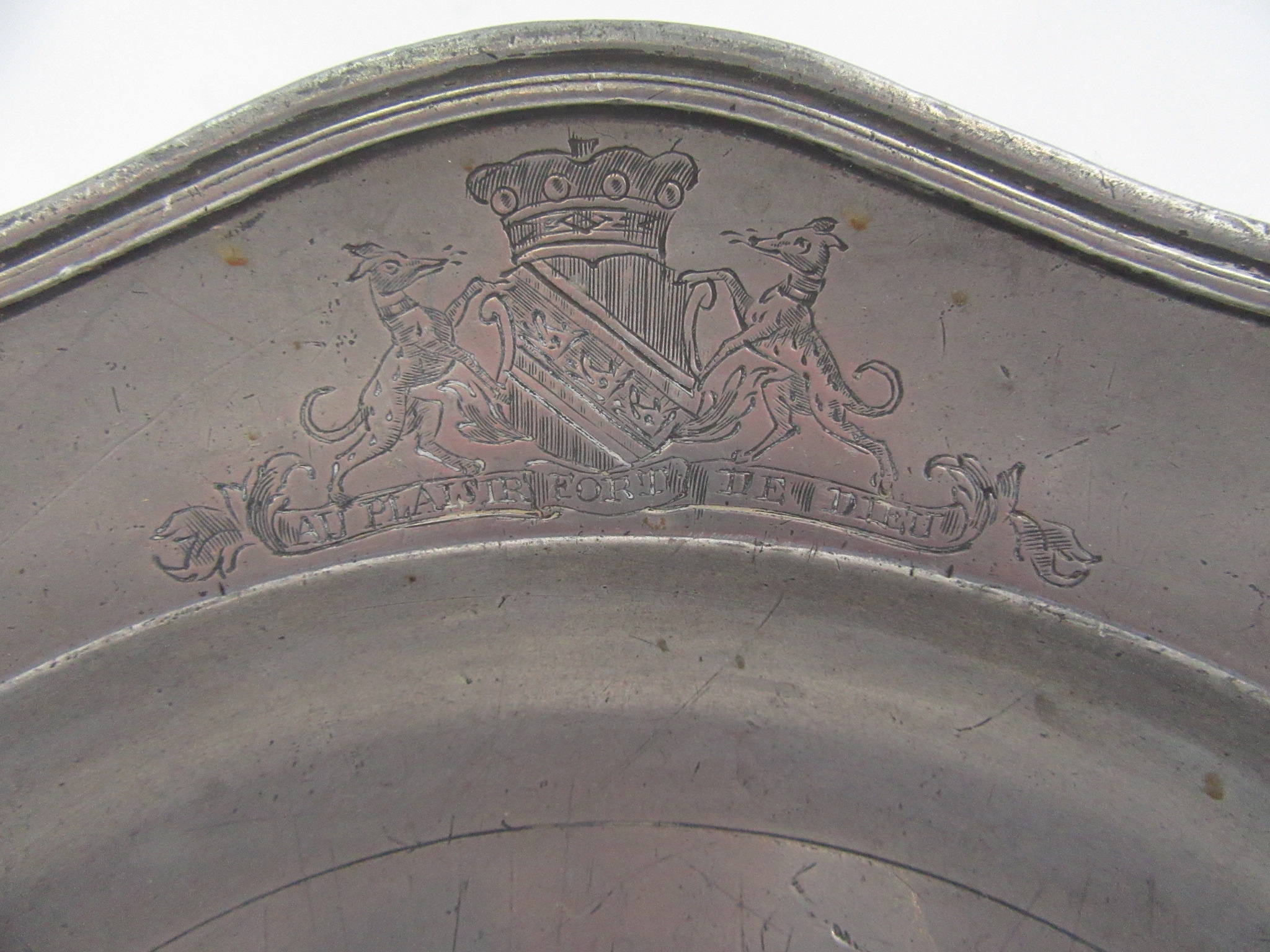 Four George III pewter plates by Thomas Chamberlain, London, diameter 30cm. - Image 9 of 14