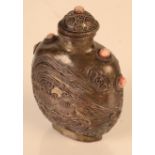 A Chinese snuff bottle, height 8cm.